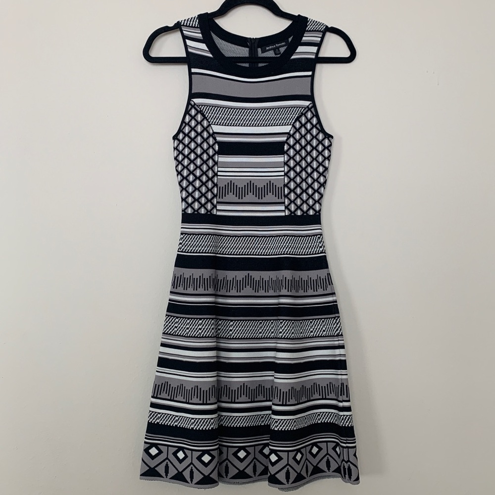 💛Jealous Tomato size Small gray & black pattern